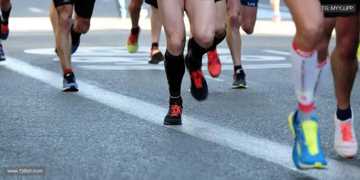 🏀激情赛场,见证冠军诞生时刻!
